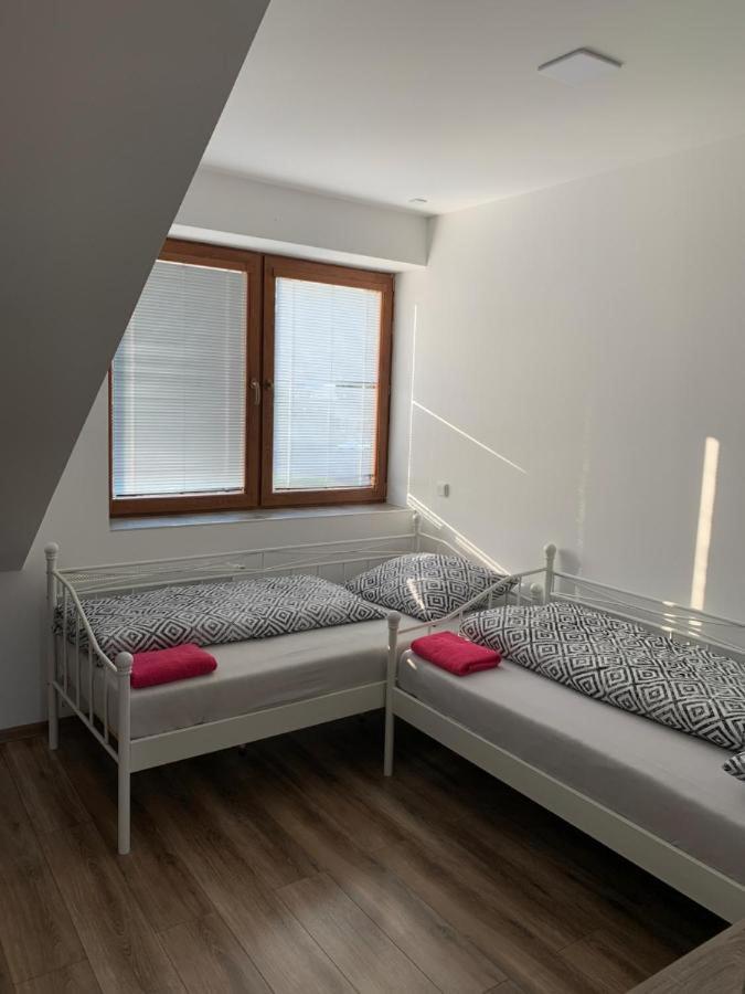 Apartmany Holiday Ostrava Exterior foto